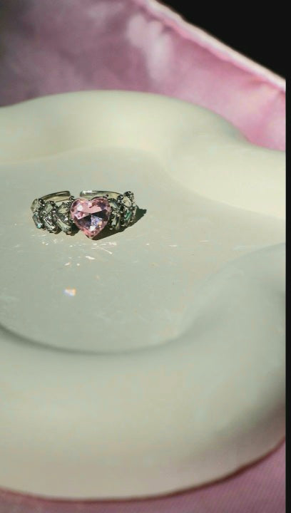 Heart Crystal Ring – Elegant Sparkling Jewelry for Women