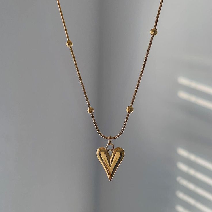 heart shaped pendant