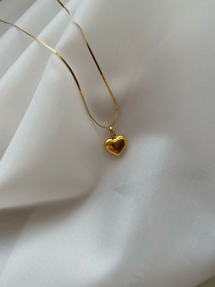 Heart shaped pendant